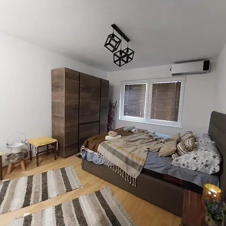 Cozy Enchanted Story - Sara Apartment Skopje