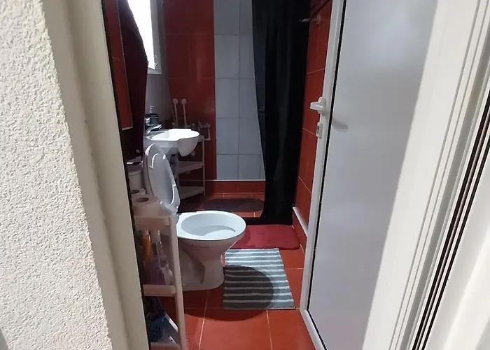 Cozy Enchanted Story - Sara