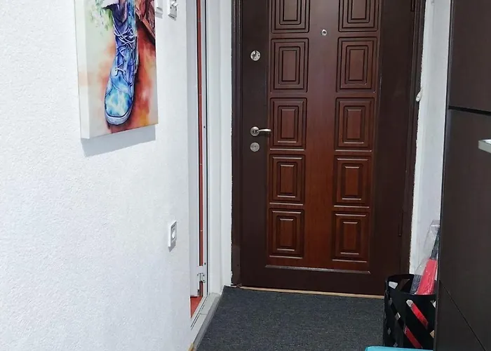 Cozy Enchanted Story - Sara *