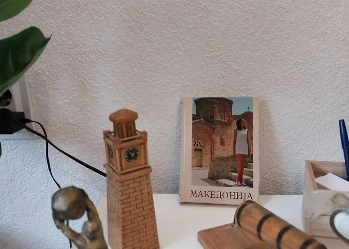 Cozy Enchanted Story - Sara *